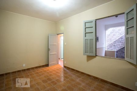 Quarto 1 de casa para alugar com 2 quartos, 127m² em São Cristóvão, Rio de Janeiro