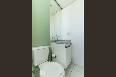 Apartamento para alugar com 60m², 2 quartos e 1 vagaSuíte 1 - Banheiro