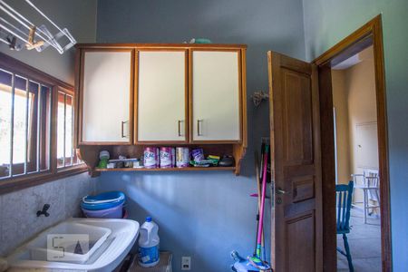 Casa de condomínio para alugar com 450m², 5 quartos e 2 vagas Casa de condomínio para alugar com 450m², 5 quartos e 2 vagasÁrea de serviço