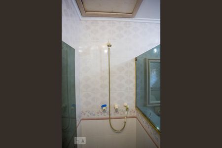 Casa de condomínio para alugar com 450m², 5 quartos e 2 vagas Casa de condomínio para alugar com 450m², 5 quartos e 2 vagasBanheiro 1