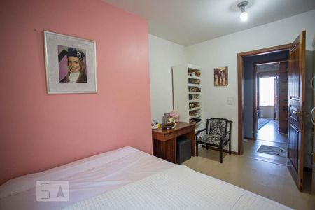 Casa de condomínio para alugar com 450m², 5 quartos e 2 vagas Casa de condomínio para alugar com 450m², 5 quartos e 2 vagasQuarto 2