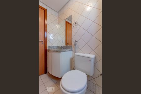 Apartamento para alugar com 135m², 4 quartos e 2 vagas Apartamento para alugar com 135m², 4 quartos e 2 vagasBanheiro social