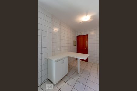 Apartamento para alugar com 135m², 4 quartos e 2 vagas Apartamento para alugar com 135m², 4 quartos e 2 vagasCozinha