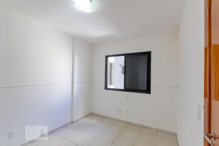 Apartamento para alugar com 135m², 4 quartos e 2 vagas Apartamento para alugar com 135m², 4 quartos e 2 vagasQuarto 4