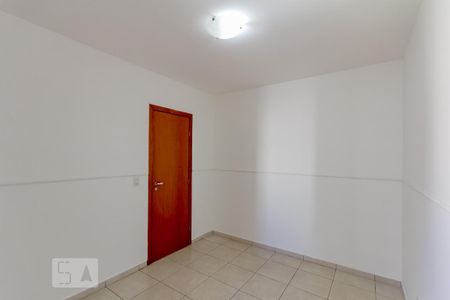Apartamento para alugar com 135m², 4 quartos e 2 vagas Apartamento para alugar com 135m², 4 quartos e 2 vagasQuarto 4