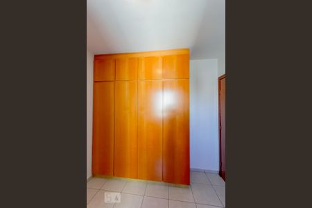 Apartamento para alugar com 135m², 4 quartos e 2 vagas Apartamento para alugar com 135m², 4 quartos e 2 vagasQuarto 2