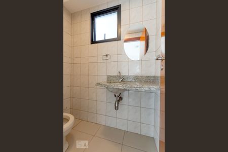 Apartamento para alugar com 135m², 4 quartos e 2 vagas Apartamento para alugar com 135m², 4 quartos e 2 vagasLavabo