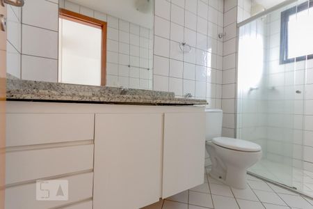 Apartamento para alugar com 135m², 4 quartos e 2 vagas Apartamento para alugar com 135m², 4 quartos e 2 vagasBanheiro do Quarto 1