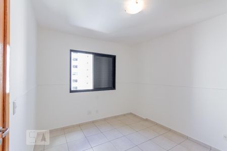 Apartamento para alugar com 135m², 4 quartos e 2 vagas Apartamento para alugar com 135m², 4 quartos e 2 vagasQuarto 3