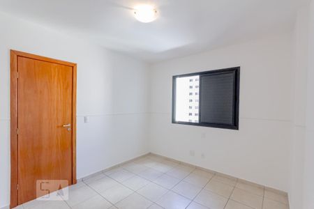Apartamento para alugar com 135m², 4 quartos e 2 vagas Apartamento para alugar com 135m², 4 quartos e 2 vagasQuarto 3