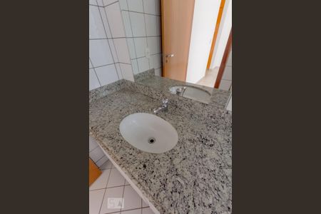 Apartamento para alugar com 135m², 4 quartos e 2 vagas Apartamento para alugar com 135m², 4 quartos e 2 vagasBanheiro do Quarto 1