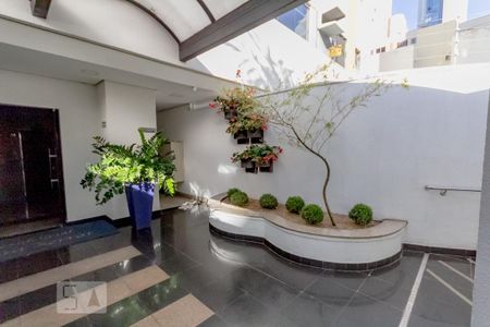 Apartamento para alugar com 135m², 4 quartos e 2 vagas Apartamento para alugar com 135m², 4 quartos e 2 vagasEntrada