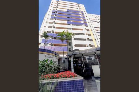 Apartamento para alugar com 135m², 4 quartos e 2 vagas Apartamento para alugar com 135m², 4 quartos e 2 vagasFachada