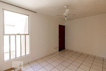 Sala de Apartamento com 2 quartos, 52m² São João Batista