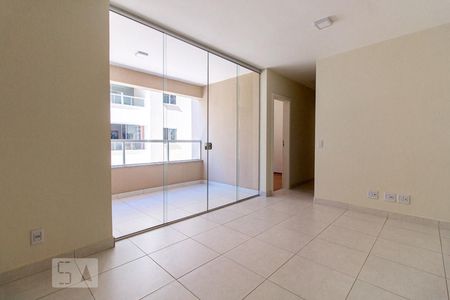 Sala de apartamento para alugar com 3 quartos, 75m² em Santa Amélia , Belo Horizonte
