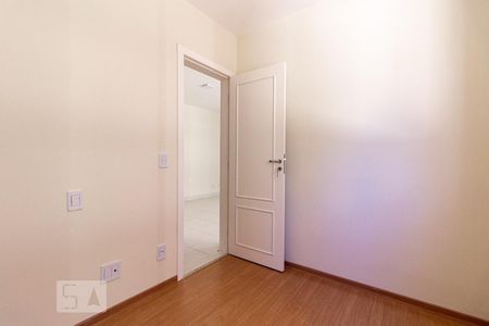 Quarto 1 de apartamento para alugar com 3 quartos, 75m² em Santa Amélia , Belo Horizonte