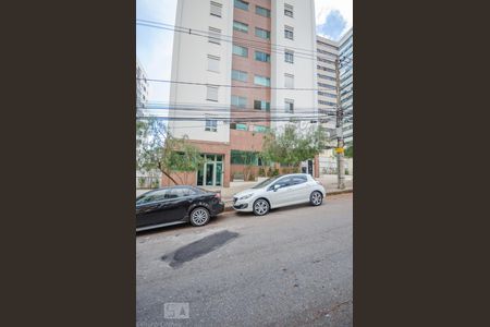 Apartamento para alugar com 125m², 2 quartos e 2 vagasFachada