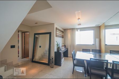 Apartamento para alugar com 125m², 2 quartos e 2 vagasSala