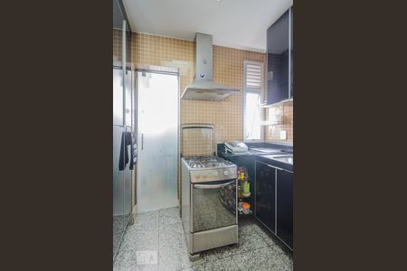 Apartamento para alugar com 125m², 2 quartos e 2 vagasCozinha