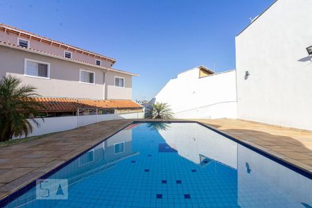 Casa de condomínio à venda com 120m², 2 quartos e 2 vagasPiscina