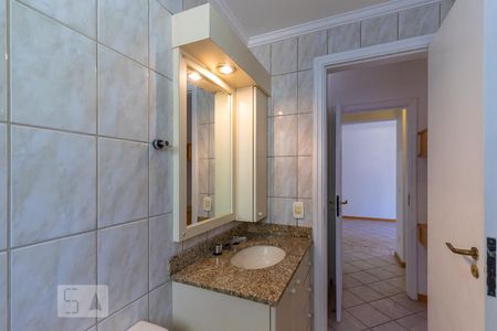 Apartamento à venda com 55m², 1 quarto e 1 vaga Apartamento à venda com 55m², 1 quarto e 1 vagaBanheiro da suíte