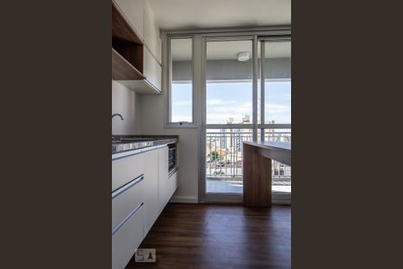 Cozinha de apartamento para alugar com 1 quarto, 36m² em Sumarezinho, São Paulo