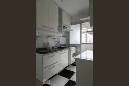 Apartamento para alugar com 65m², 2 quartos e 1 vaga Apartamento para alugar com 65m², 2 quartos e 1 vagaCozinha
