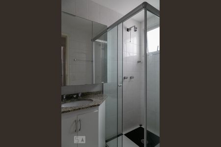 Banheiro  de apartamento para alugar com 2 quartos, 65m² em Vila Mariana, São Paulo