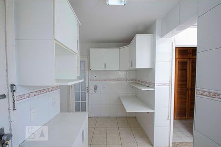 Apartamento à venda com 80m², 2 quartos e 1 vagaCozinha