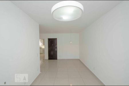 Apartamento à venda com 80m², 2 quartos e 1 vagaSala