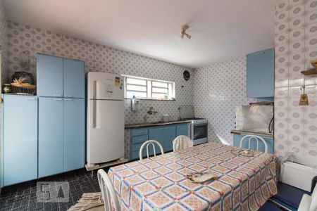 Casa para alugar com 250m², 5 quartos e 2 vagasCozinha