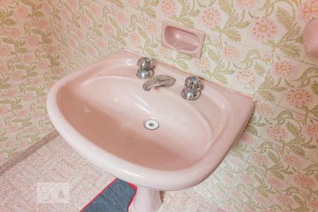 Casa para alugar com 250m², 5 quartos e 2 vagasBanheiro 2