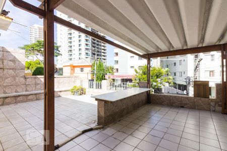 Casa para alugar com 250m², 5 quartos e 2 vagasTerraço