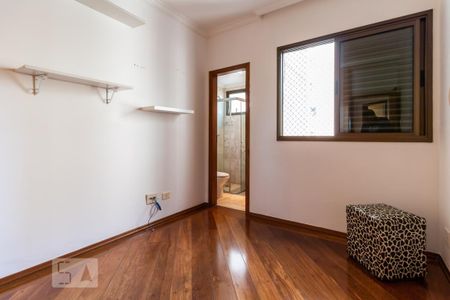 Apartamento para alugar com 120m², 3 quartos e 2 vagas Apartamento para alugar com 120m², 3 quartos e 2 vagasSuíte 3