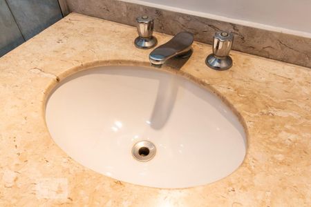 Apartamento para alugar com 120m², 3 quartos e 2 vagas Apartamento para alugar com 120m², 3 quartos e 2 vagasDetalhe do Banheiro da Suíte 3