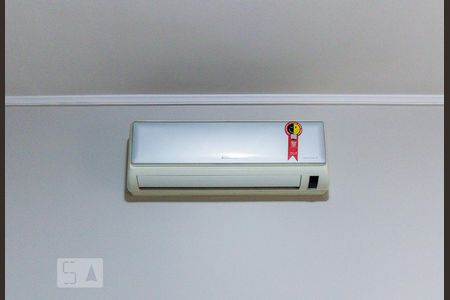 Casa à venda com 340m², 5 quartos e 4 vagas Casa à venda com 340m², 5 quartos e 4 vagasAr condicionado suíte