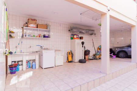 Casa à venda com 340m², 5 quartos e 4 vagas Casa à venda com 340m², 5 quartos e 4 vagasÁrea de Serviço