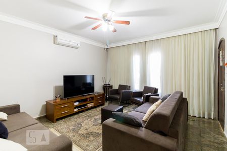 Sala de casa para alugar com 5 quartos, 340m² em Vila Jacuí, São Paulo