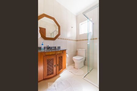 Casa à venda com 340m², 5 quartos e 4 vagas Casa à venda com 340m², 5 quartos e 4 vagasBanheiro da Suíte