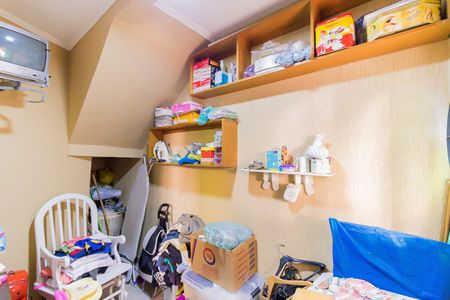 Casa à venda com 340m², 5 quartos e 4 vagas Casa à venda com 340m², 5 quartos e 4 vagasQuarto de Serviço 2