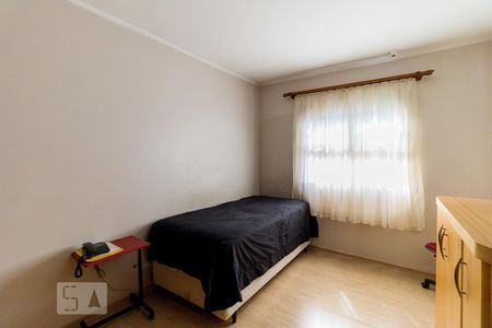 Casa à venda com 340m², 5 quartos e 4 vagas Casa à venda com 340m², 5 quartos e 4 vagasQuarto 2