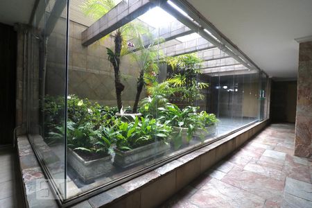 Apartamento para alugar com 87m², 3 quartos e sem vagaHall social