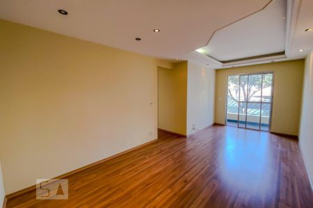 Sala de apartamento para alugar com 3 quartos, 76m² em Chácara Santo Antônio (zona Leste), São Paulo