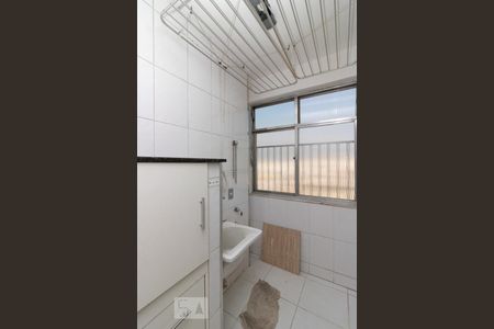 Apartamento à venda com 70m², 2 quartos e 1 vaga Apartamento à venda com 70m², 2 quartos e 1 vagaÁrea de serviço