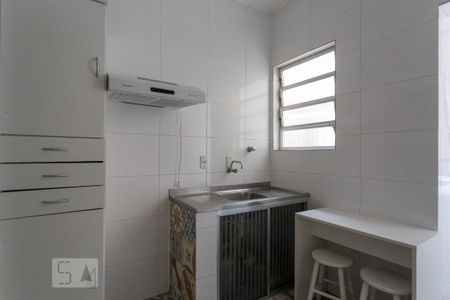Cozinha de apartamento à venda com 1 quarto, 49m² em Menino Deus, Porto Alegre
