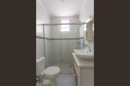 Banheiro de apartamento para alugar com 1 quarto, 49m² em Menino Deus, Porto Alegre