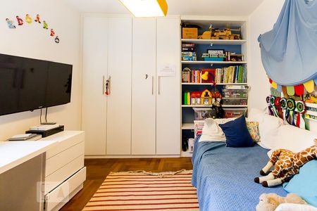 Apartamento à venda com 210m², 4 quartos e 2 vagasQuarto