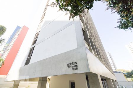 Apartamento à venda com 210m², 4 quartos e 2 vagasFachada