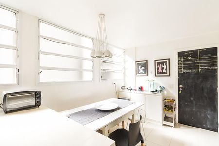 Apartamento à venda com 210m², 4 quartos e 2 vagasCozinha