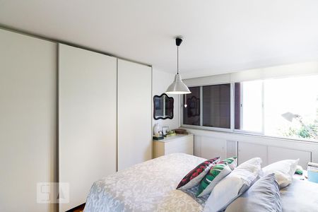 Apartamento à venda com 210m², 4 quartos e 2 vagasQuarto
